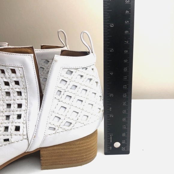 Jeffrey Campbell Cutout Taggart Booties | White Leather | - Picture 15 of 16